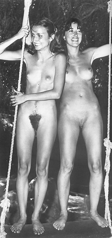 Fotos nudistas vintage
 #9374191