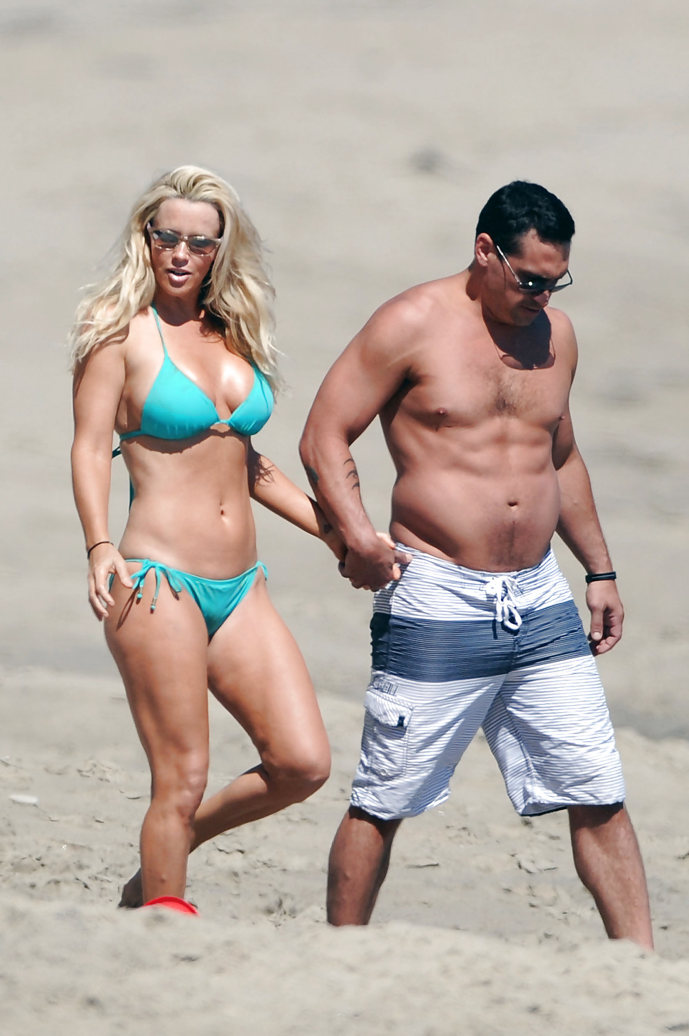 Jenny McCarthy looking nice in a Bikini #6127923