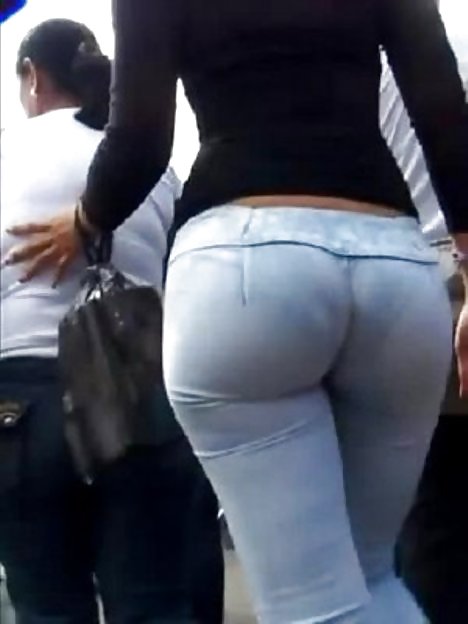 Girls in tight pants 4  #21740601