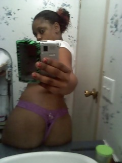 Some females i fuck wit gettin nasty on tha camera phone #1193548