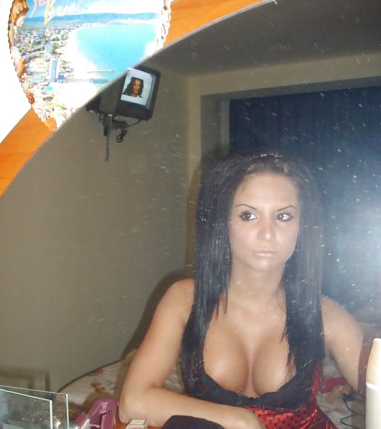 Ralitsa dimitrova
 #19312725