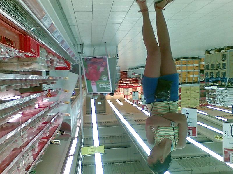 Upskirt in supermarket Romania #1004018