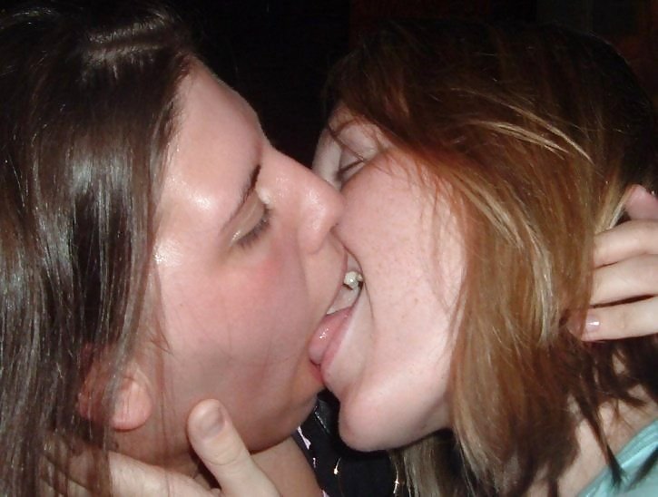 Girl Kissing girl 01 #3712357