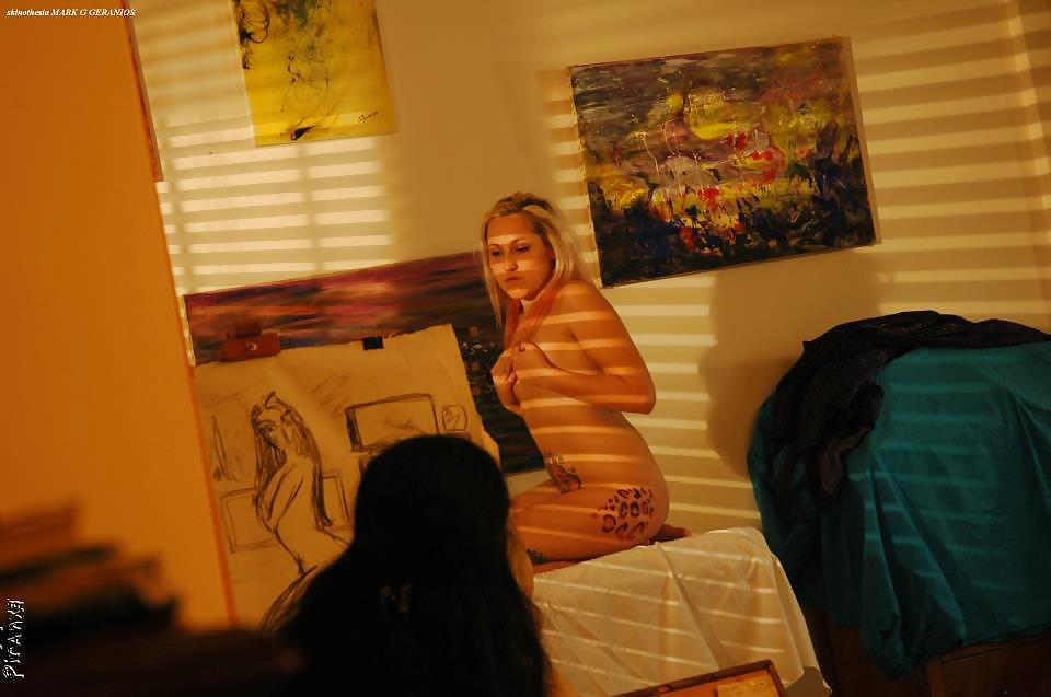 Pipinakia se drash fakelos 20
 #19597065