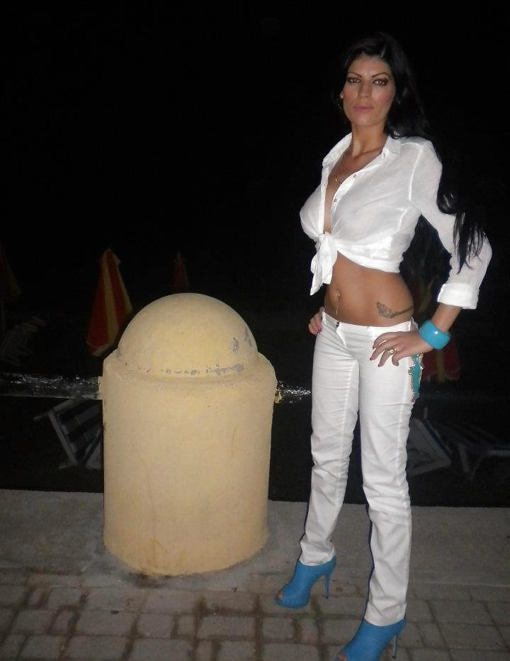 Pipinakia se drash fakelos 20
 #19597231