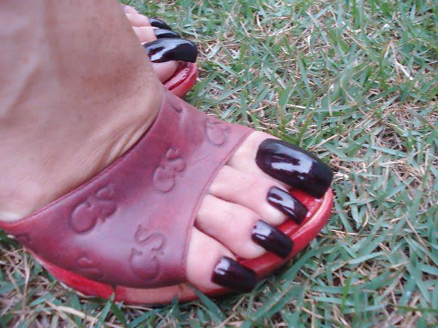 Paula Lima 's sexy long toe nails #15946275