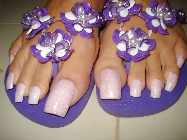 Paula Lima 's sexy long toe nails #15946394
