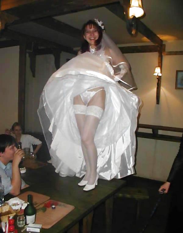Here CUMS The Bride 04 #18095402