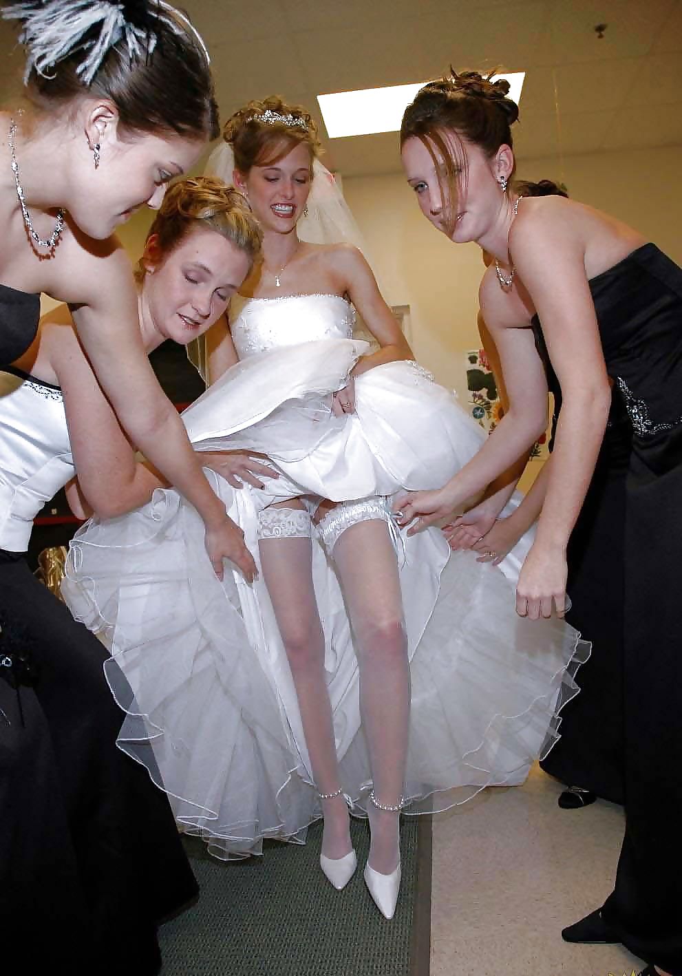 Here CUMS The Bride 04 #18095450