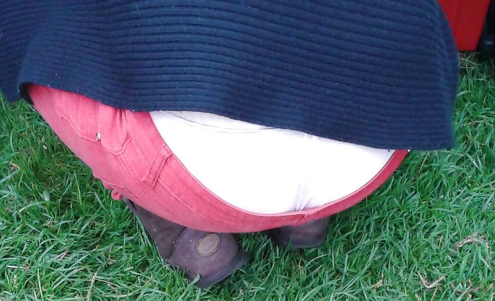 Mature ass and panties at local car boot #19397509