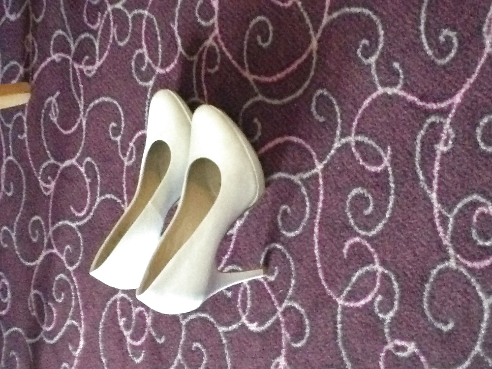 Deutsch Geile Schlampe Frau - High Heels Nicht Zu Hause #17182414