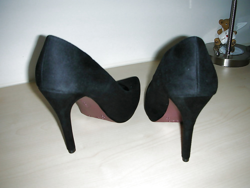 Deutsch Geile Schlampe Frau - High Heels Nicht Zu Hause #17182468