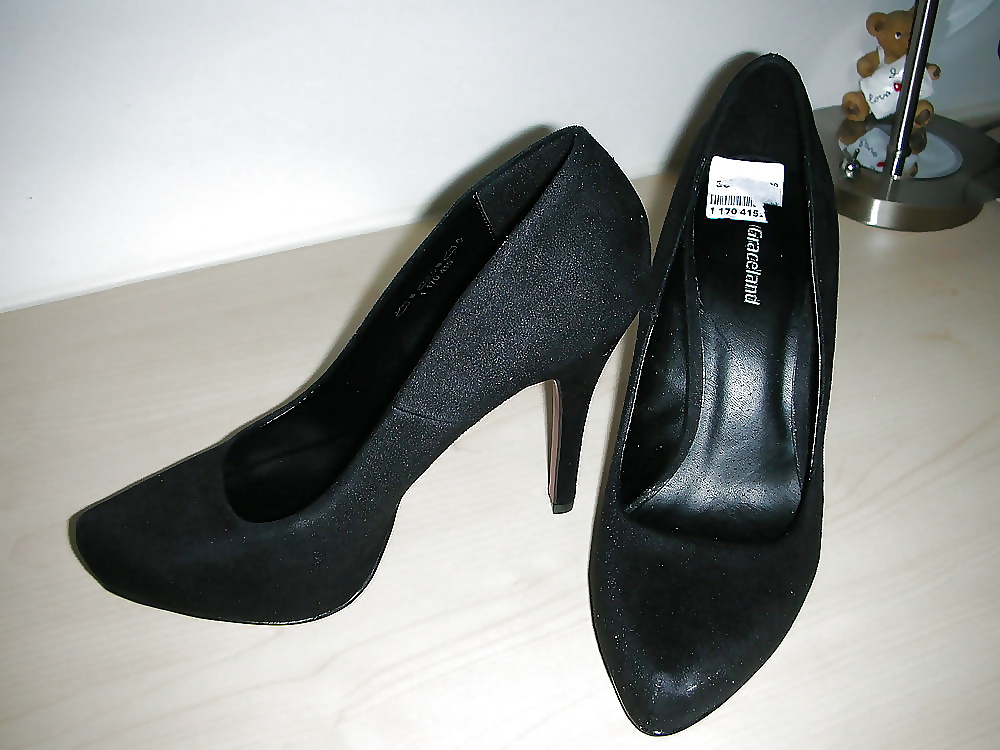 Deutsch Geile Schlampe Frau - High Heels Nicht Zu Hause #17182473