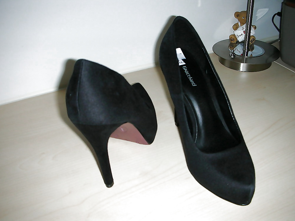 Deutsch Geile Schlampe Frau - High Heels Nicht Zu Hause #17182480