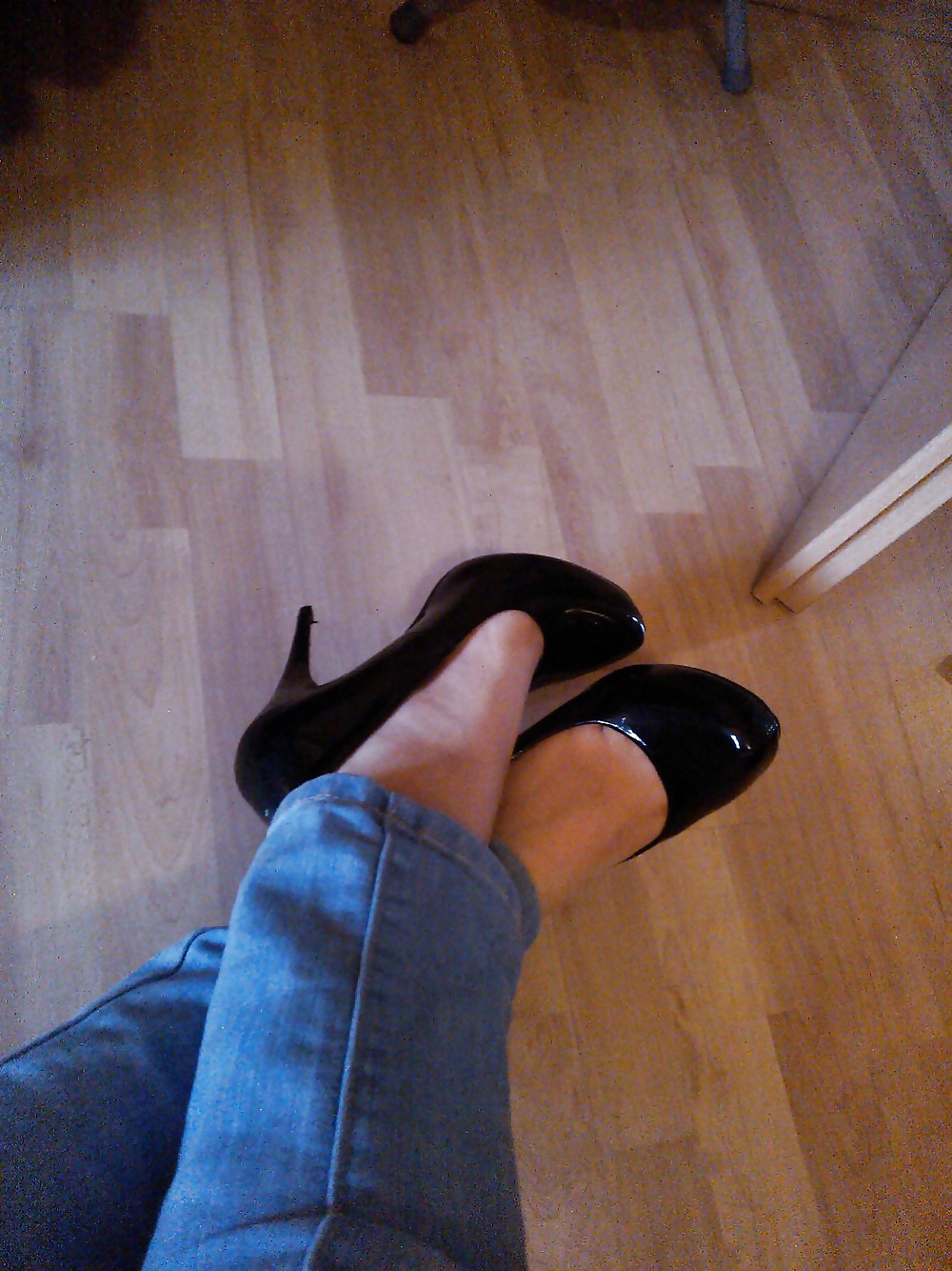 Deutsch Geile Schlampe Frau - High Heels Nicht Zu Hause #17182646