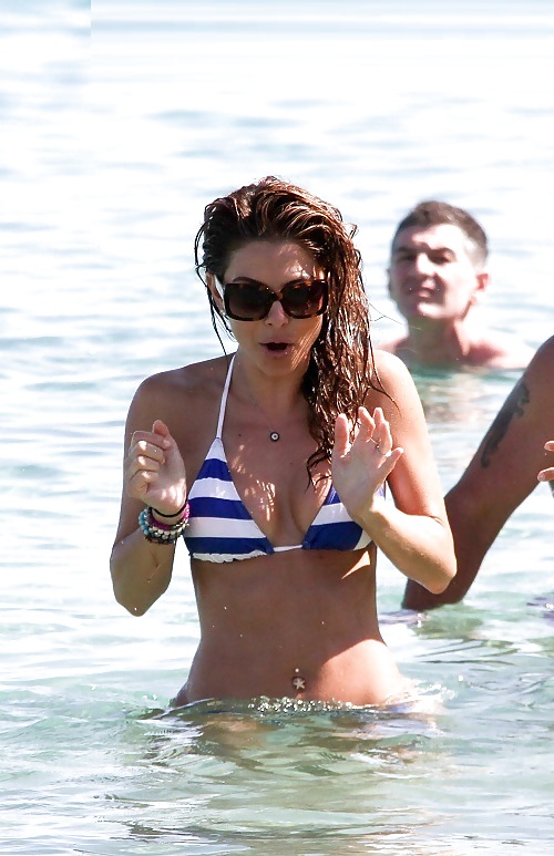 Huge Babe Maria Menounos!!! - 2 #9879900