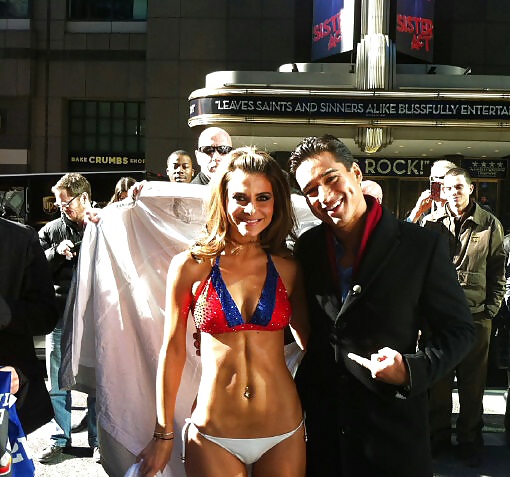 Huge Babe Maria Menounos!!! - 2 #9880268