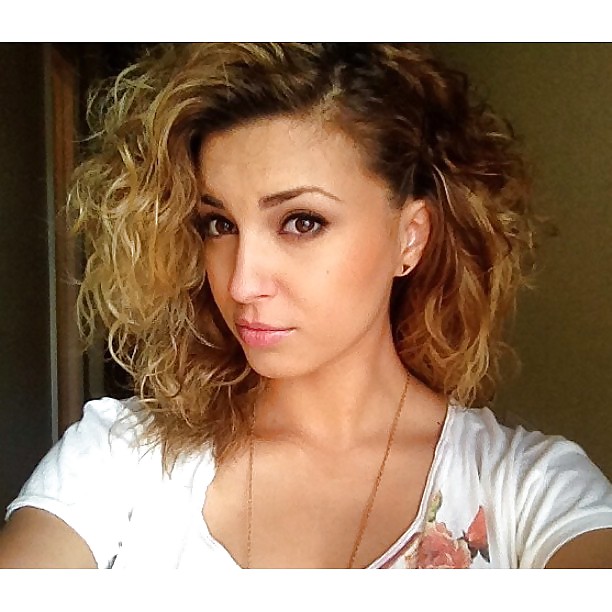 Tori Kelly #16976920