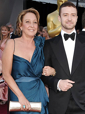 Famous sons with fuckable moms #20715072