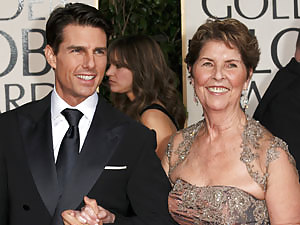 Famous sons with fuckable moms #20715093