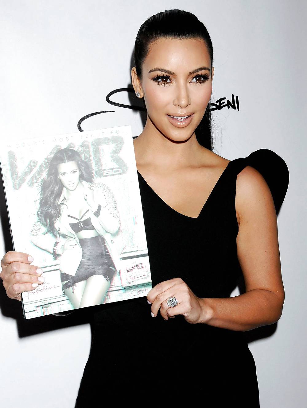 Kim Kardashian Worlds Most Beautiful Magazine in Hollywood #5099386