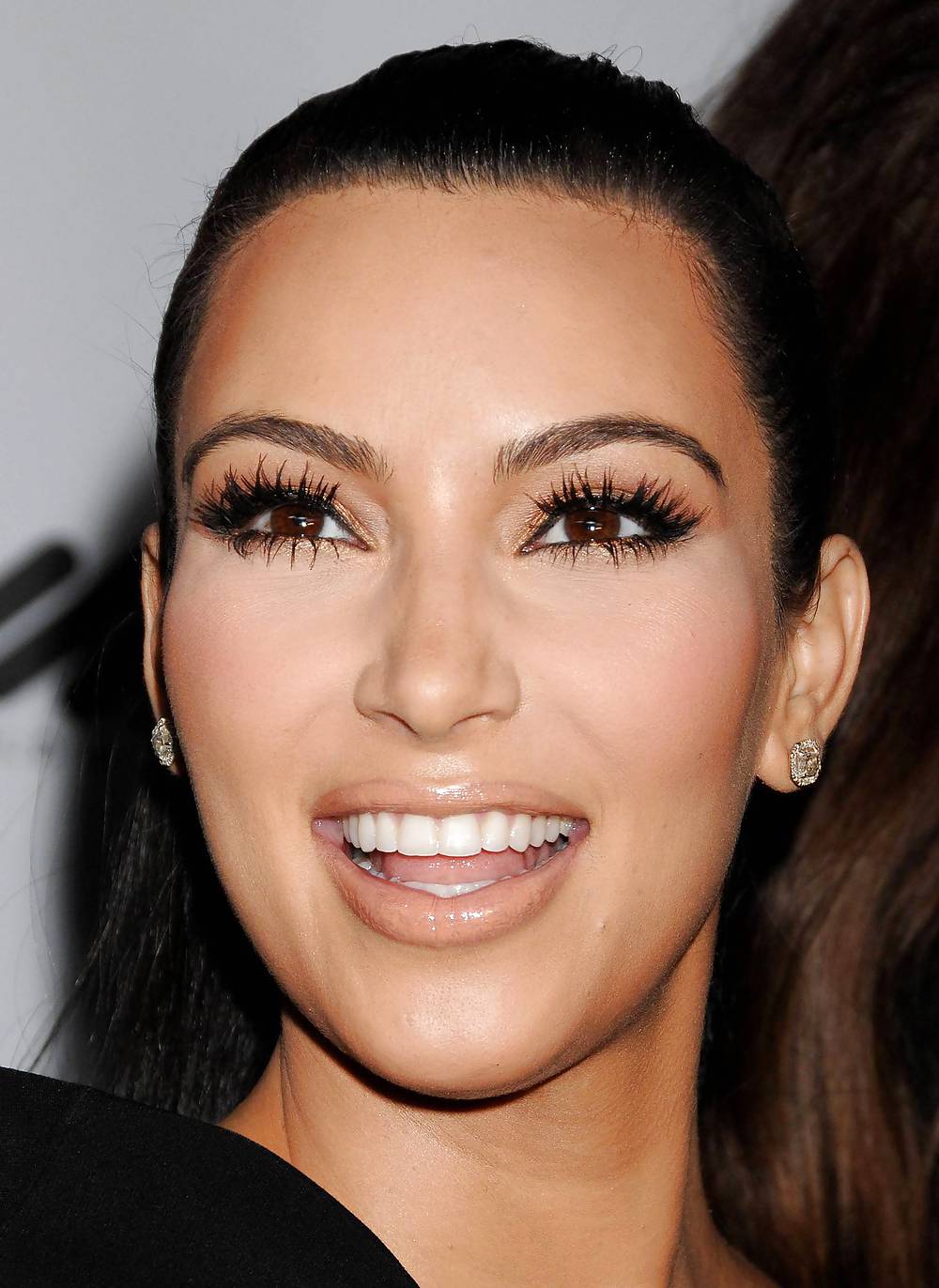 Kim Kardashian Worlds Most Beautiful Magazine in Hollywood #5099396