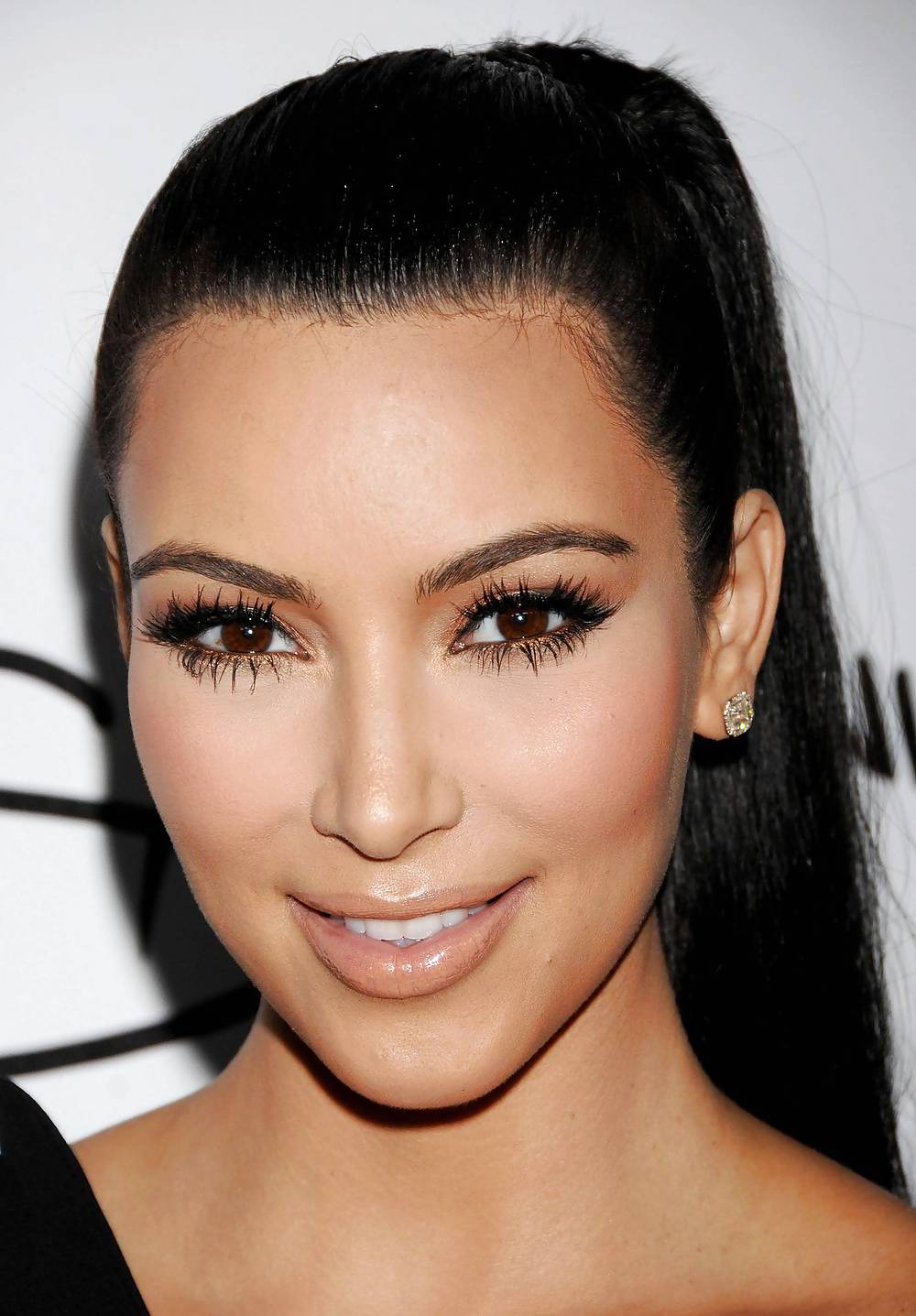 Kim Kardashian Worlds Most Beautiful Magazine in Hollywood #5099480