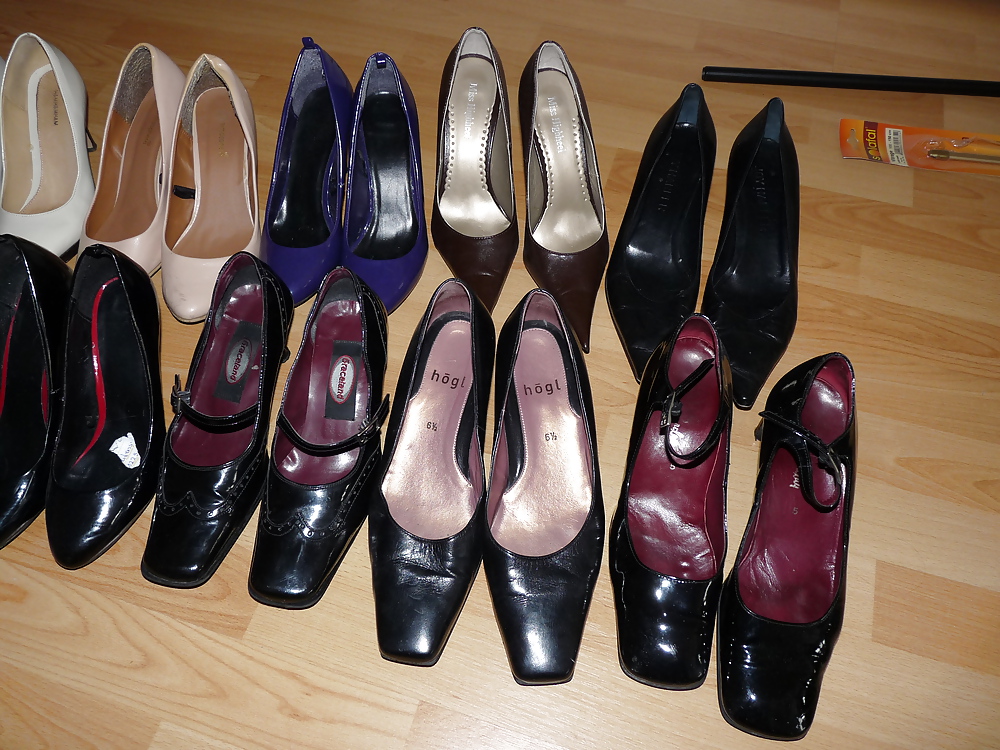 Collezione di scarpe della moglie 2
 #17909114