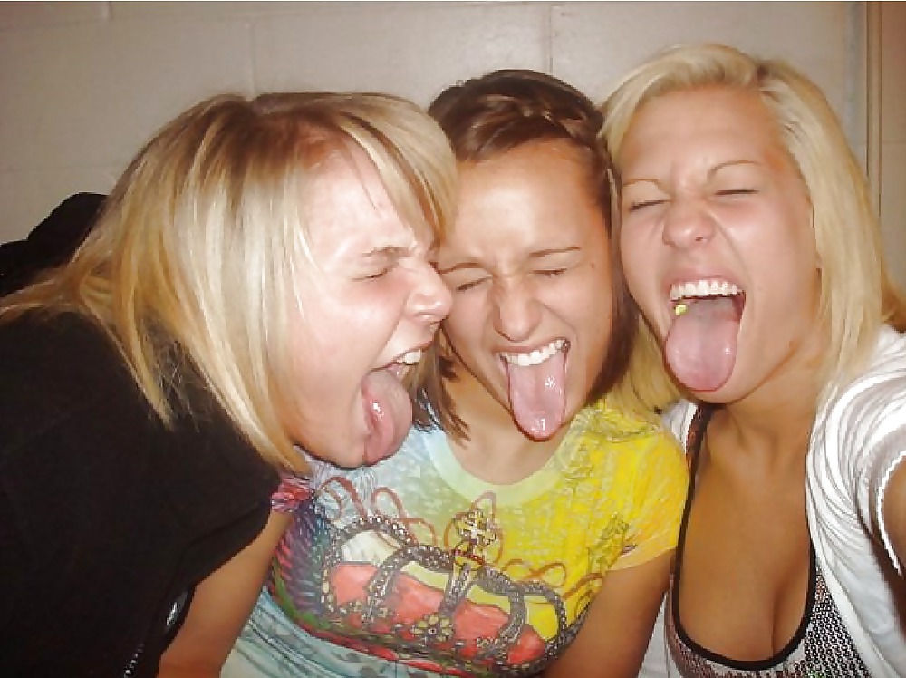 More hot tongues #8251916