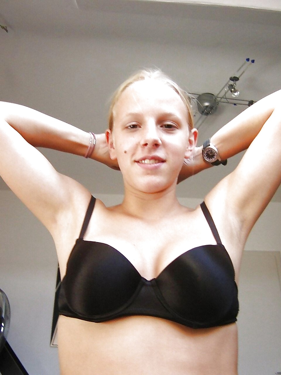 Annegret schlampe!
 #1071435