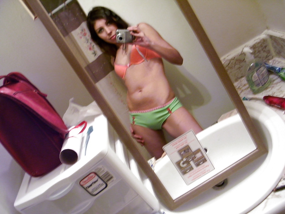 Selfshot 16 #18963769