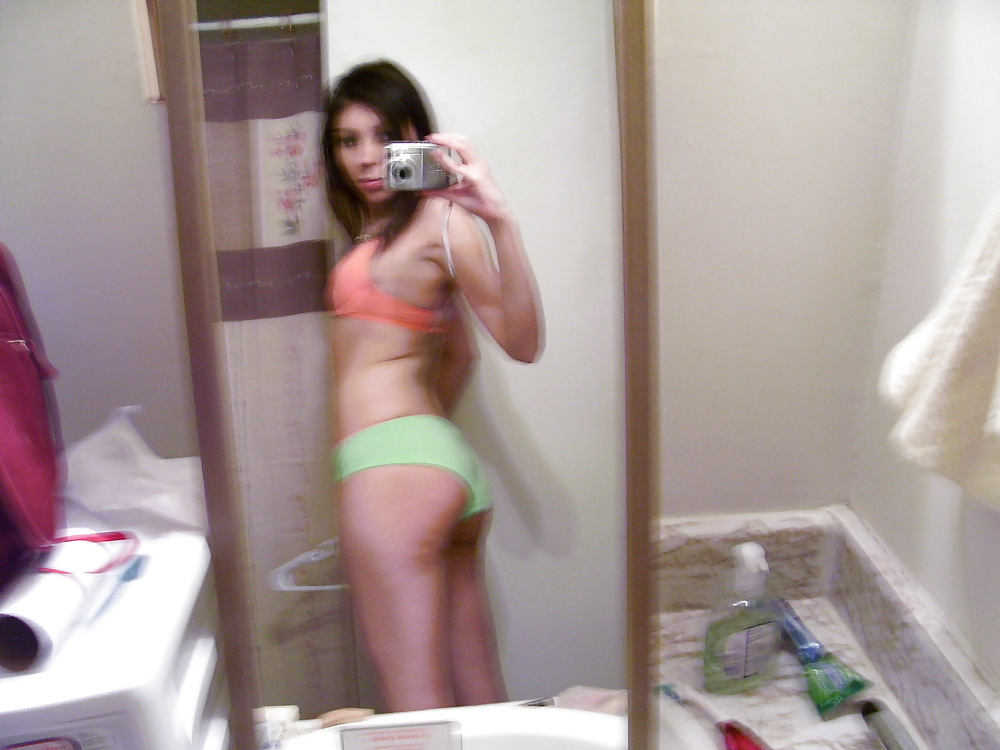 Selfshot 16 #18963814