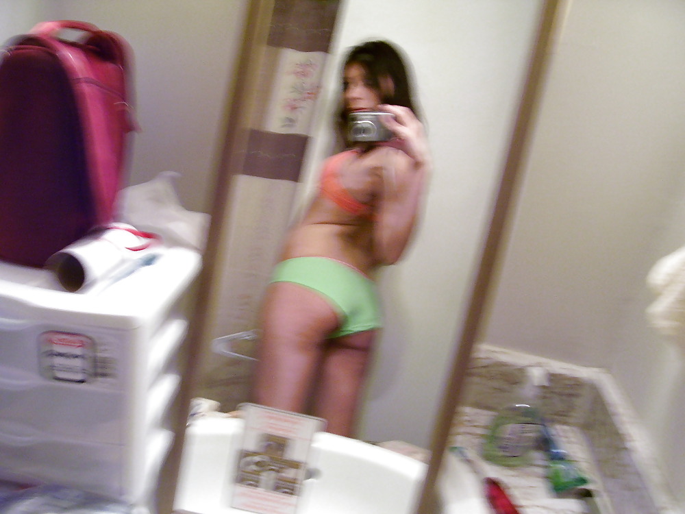 Selfshot 16 #18963830