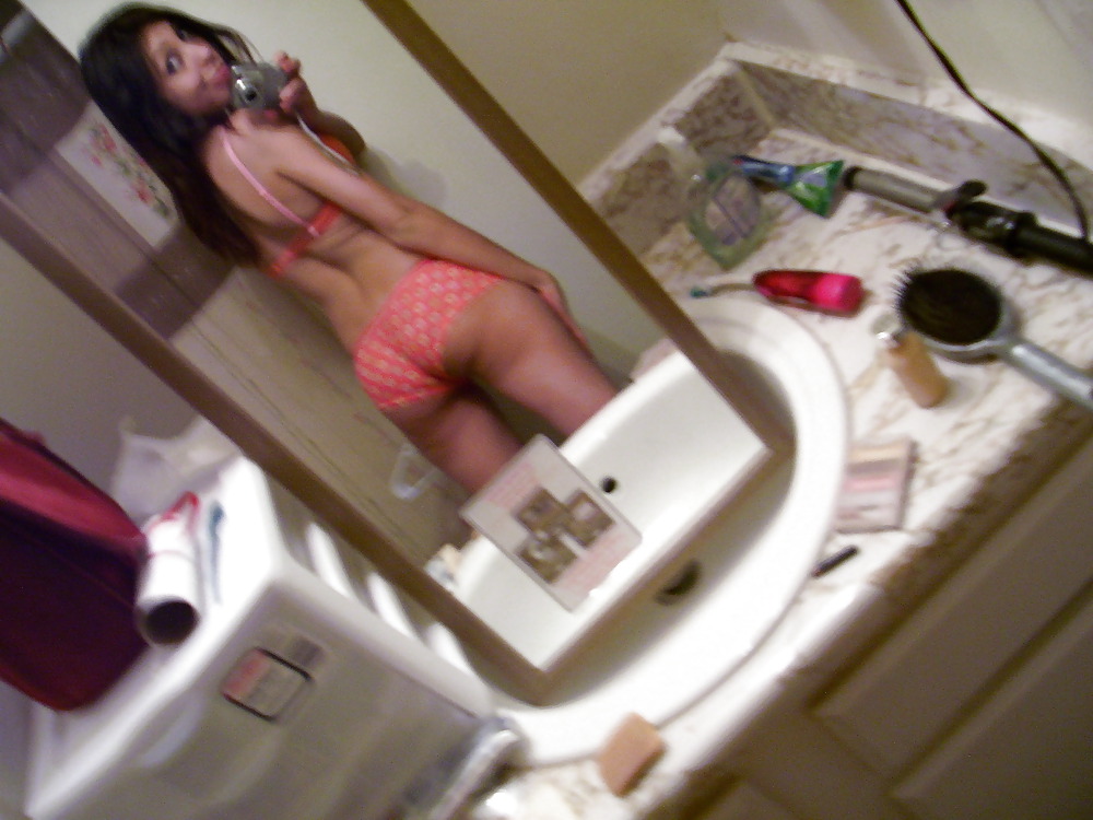 Selfshot 16 #18963889