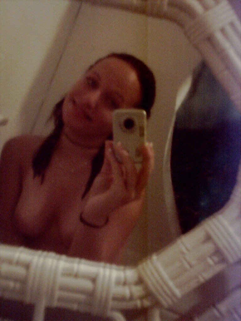 Selfshot 16 #18963973