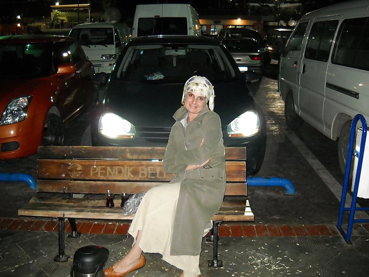 Türkisches Arabisches Hijab, Turban Tragenden Verlängerung Ausgeschaltet Ist #18284947