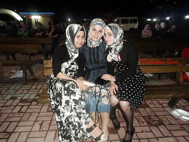 Türkisches Arabisches Hijab, Turban Tragenden Verlängerung Ausgeschaltet Ist #18285025