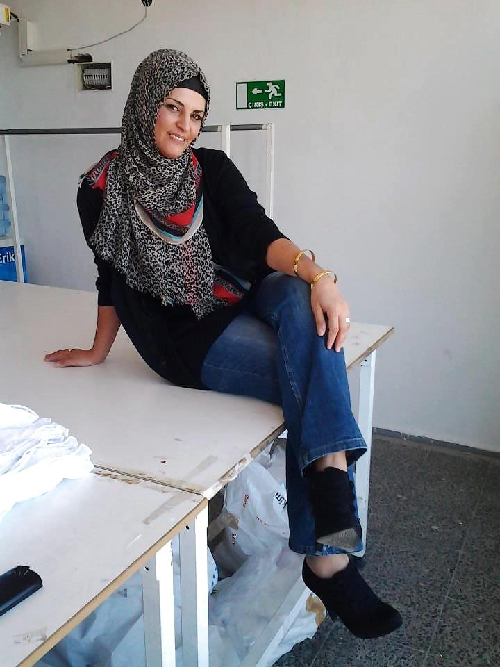 Türkisches Arabisches Hijab, Turban Tragenden Verlängerung Ausgeschaltet Ist #18285067