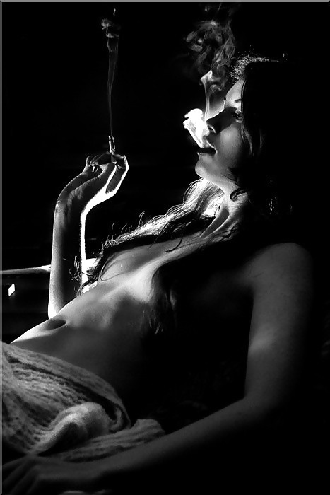 Smoking cigarettes. Erotic images. #16890862