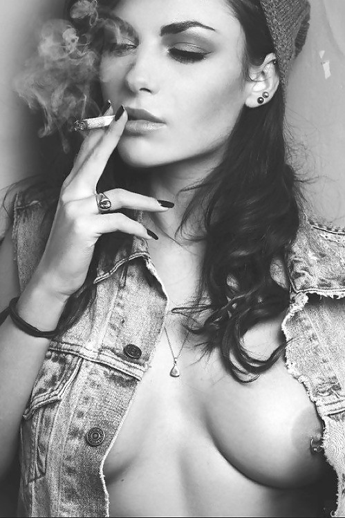 Smoking cigarettes. Erotic images. #16890892