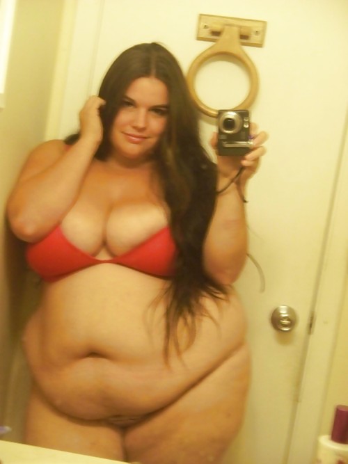 BBW and the mirror #11108055