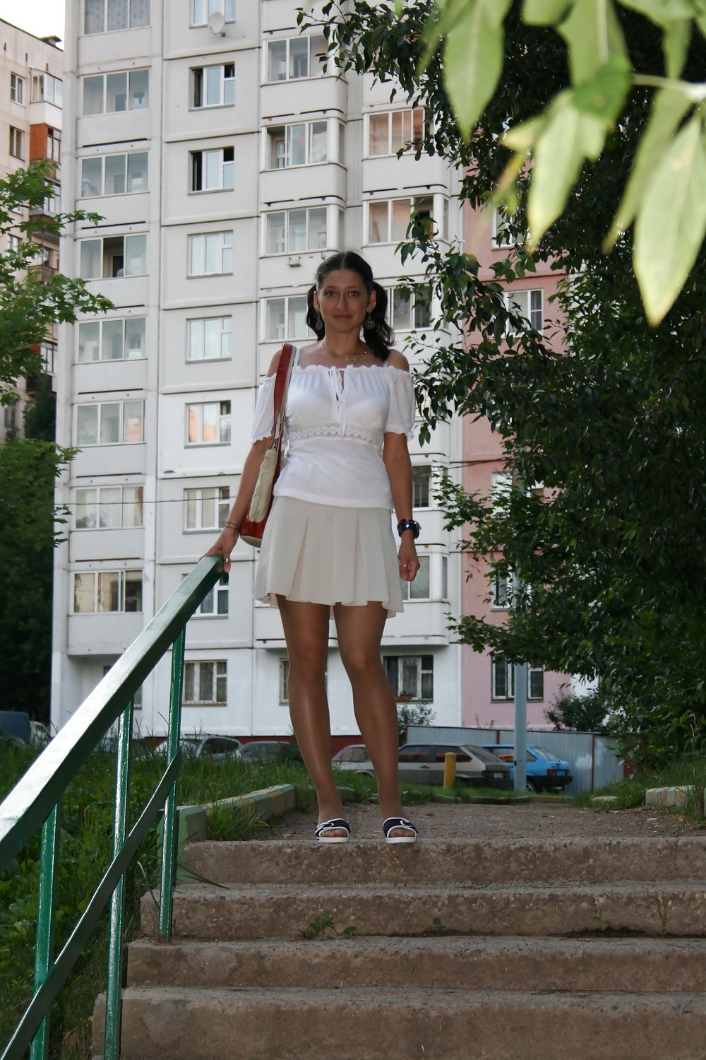 ロシア人女性のスカートの中の写真
 #10963008