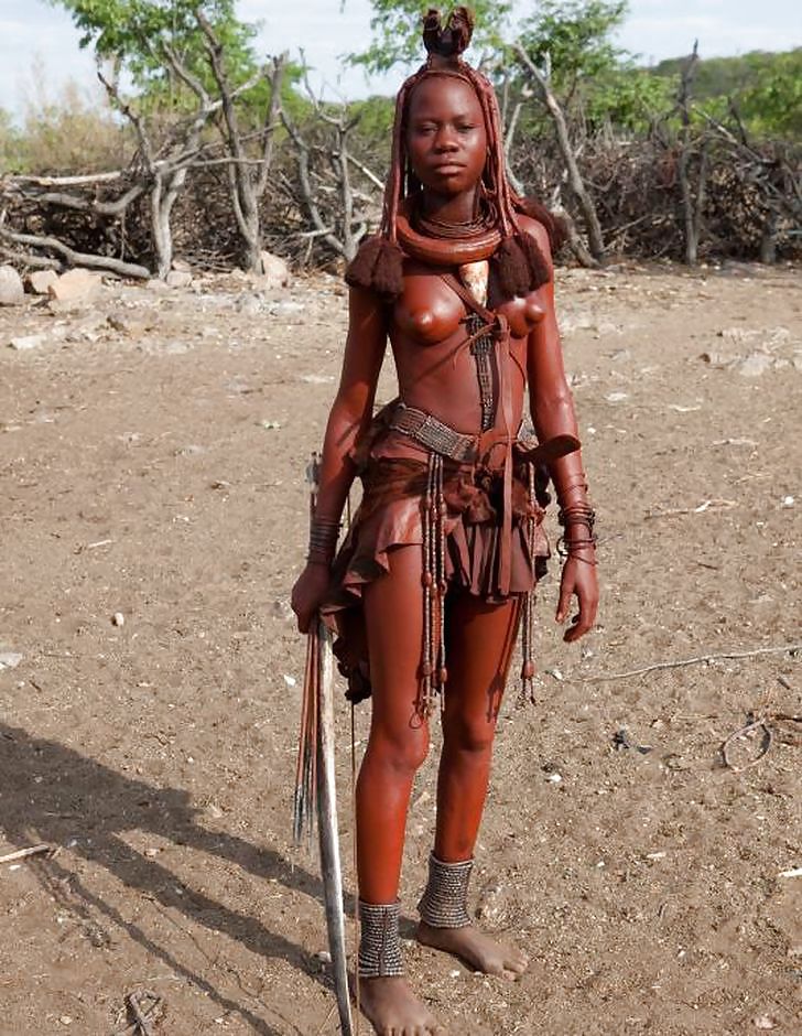 Die Schönheit Afrikas Traditionellen Stammes Mädchen #17808240