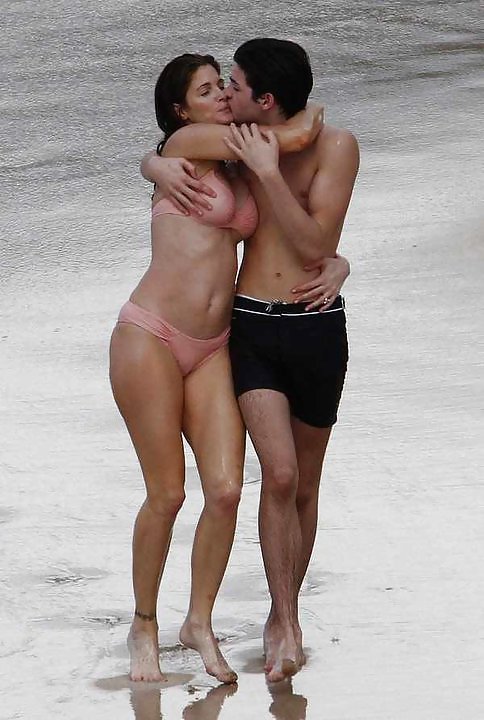 More Pics Of Stephanie Seymour Hottest Mom son's friend Couple #4280595