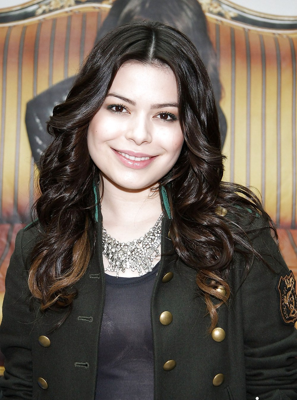 Miranda Cosgrove #9323451