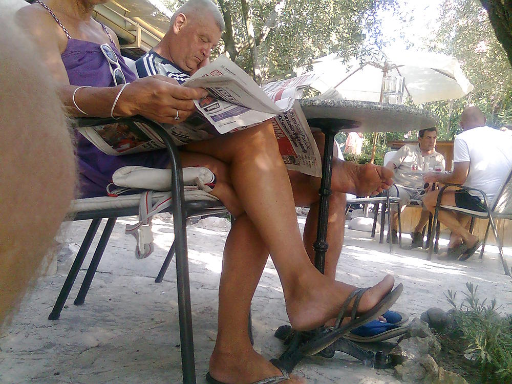 Under the table 5 #15471551