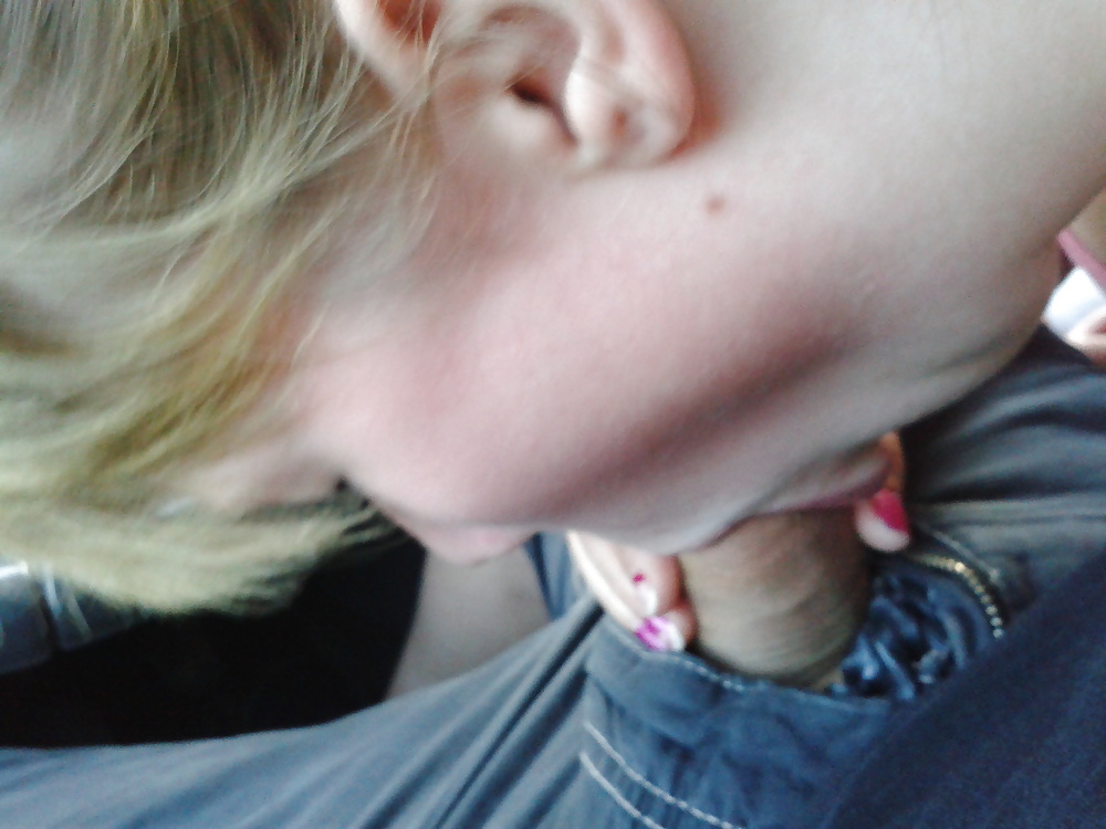 Im Auto Geblasen Worden #21095307