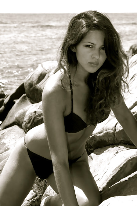 Annet Mahendru collection #18176797