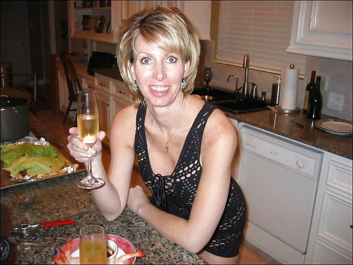 Reife Blonde Frau #15856021