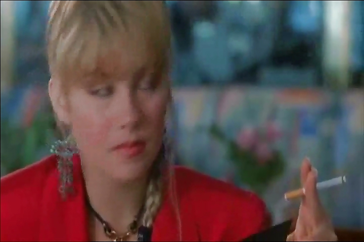 Christina applegate the hottest looking smoker ever.
 #7482617